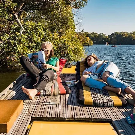 Hausboot Tour Mit Der Wasserkutsche - Fuehrerscheinfrei Botel Berlin